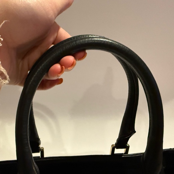 Tory Burch Black Leather Hand Bag - Picture 7 of 13